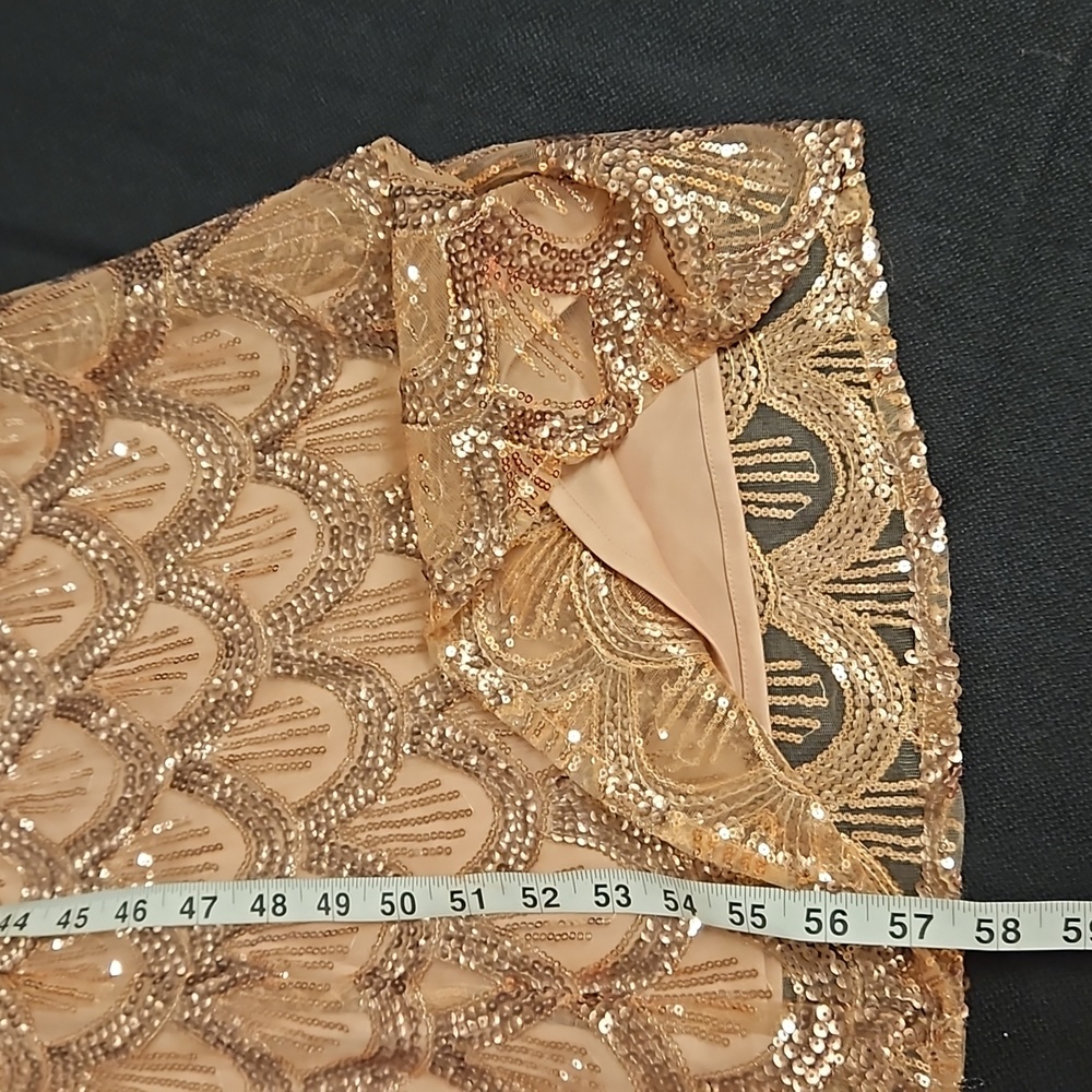 Morgan & Co. rose gold sequin scallop pattern lined sz. 3/4 sleeveless - Picture 12 of 14
